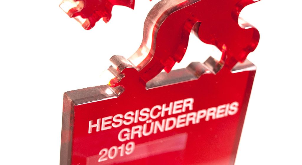 Referenz der WOA Werbeagentur Wiesbaden-Frankfurt für Hessischer Gründerpreis Pokal-Design