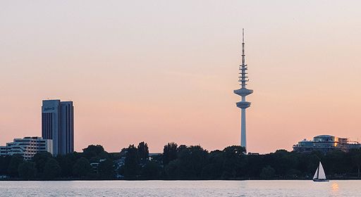 Gründung der WOA Werbeagentur in Hamburg als worldofadvertising im Jahr 1998